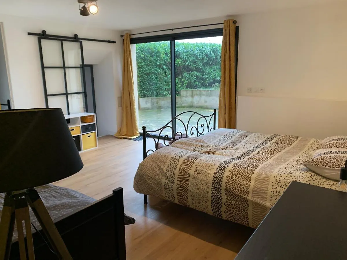 Holiday home Le Gite De Felix - Maison Chaleureuse 190M2 - 6 Ch - 20Pers Sonnay