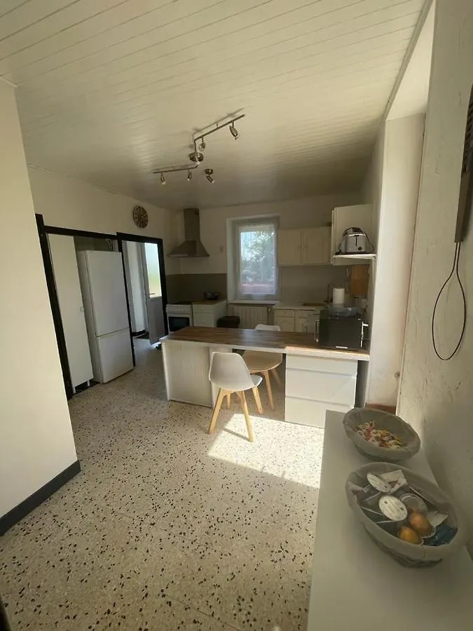 Le Gite De Felix - Maison Chaleureuse 190M2 - 6 Ch - 20Pers Sonnay 0*,